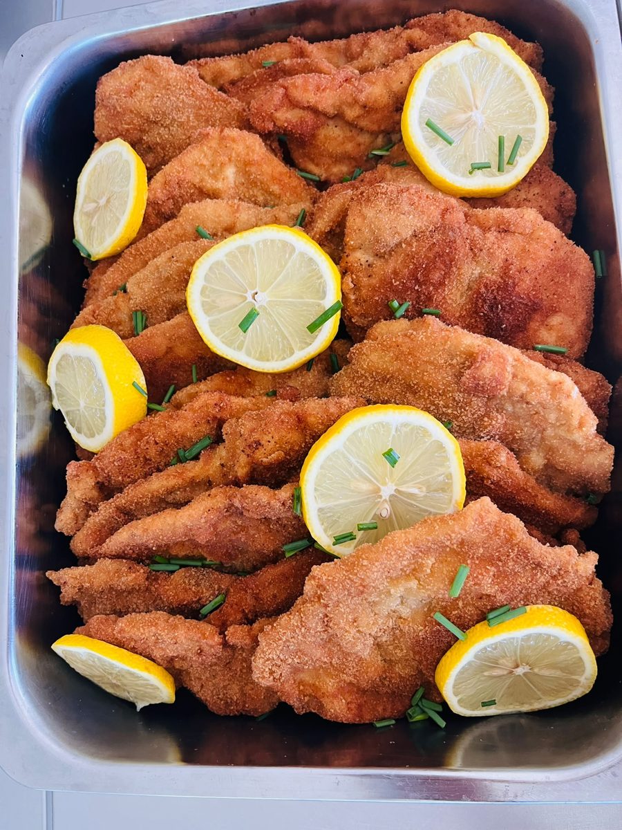 Cristina Victoria - Catering - Warme Speisen, schnitzel-zitronen