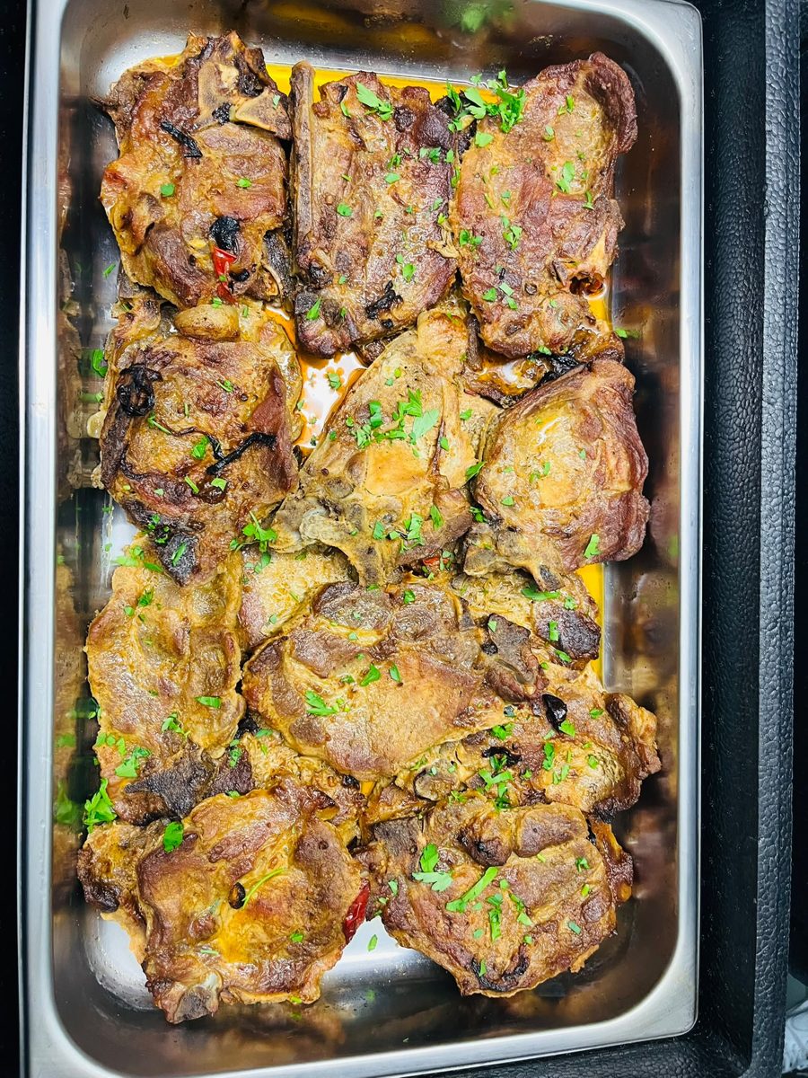 Cristina Victoria - Catering - Warme Speisen, gegrillte-hendlteile
