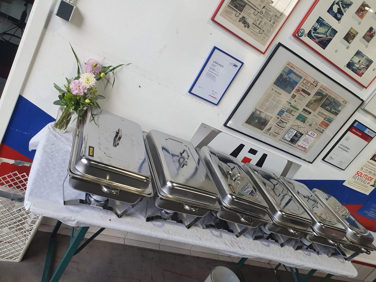 Cristina Victoria - Catering - Warme Speisen, chafing-dishes-aufbau