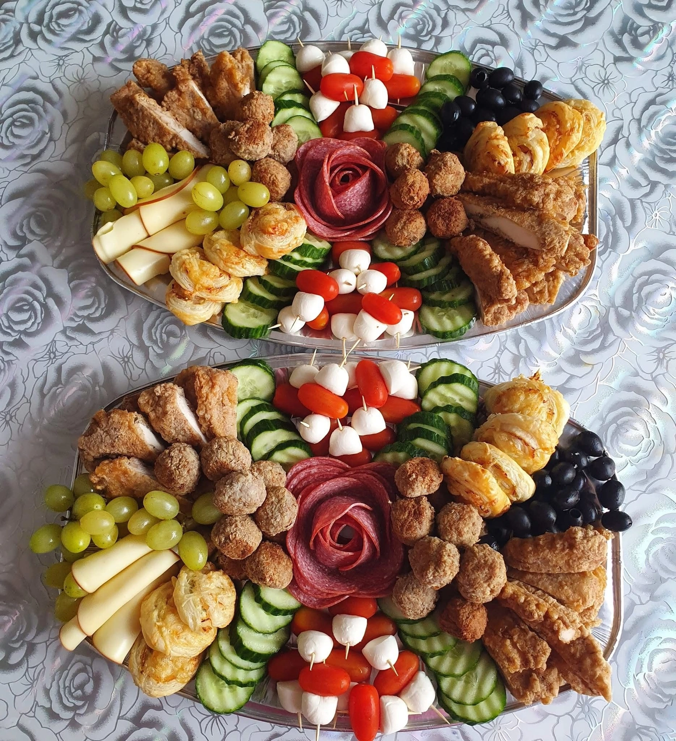 Cristina Victoria – Catering – Eine Auswahl an Leckereien auf einer Antipasti-Platte.